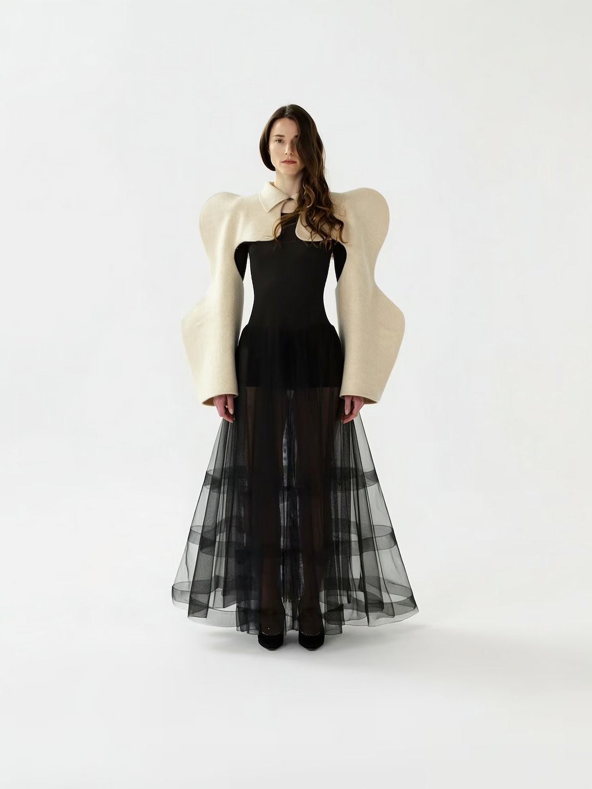 Sian in beige sleeves